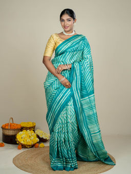 Ushvii - Roopika Green Shibori Saree With Unstitched Blouse