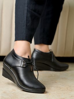 Shoetopia - Girl's Formal Black Wedge Heel Oxfords
