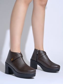 Shoetopia - Girl's Urban Edge Platform Ankle Boots _ Brown