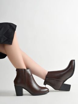 Shoetopia - Sleek Essential Brown Ankle Boots