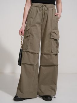 TOKYO TALKIES - Women Olive Solid Straight Fit Cargo