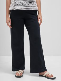 TOKYO TALKIES - Women Black Elasticated Straight Fit Trouser