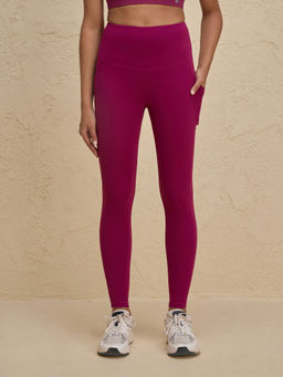 Nykd by Nykaa - Luxe Leggings in Cloud Soft & Squat Proof Fabric with Anti Slip Waist & Boo - NYK261