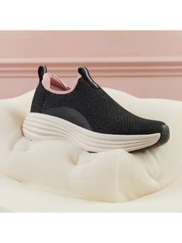 Yoho - Black Knitted Casual Women Walking Shoes