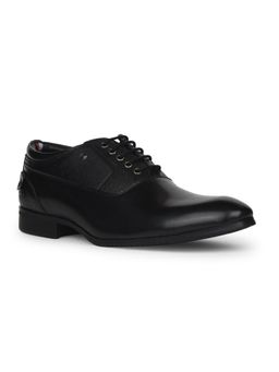 Bata - Men Black Oxfords