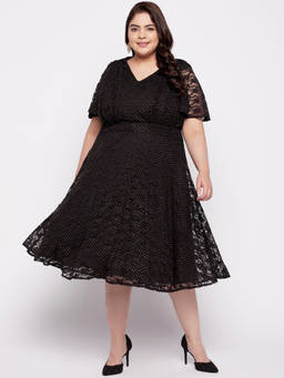 Martini - Black Plus Size Lace Butterfly Curve Sleeve Dress
