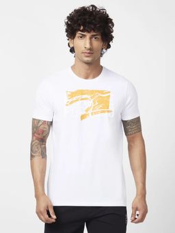 Spykar - Men White Blended Slim Fit Half Sleeve Round Neck Printed T-shirt
