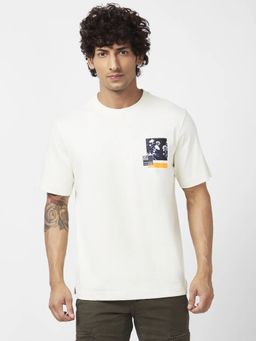 Spykar - Men Off White Cotton Comfort Fit Half Sleeve Round Neck Printed T-shirt