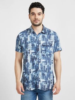 Spykar - Men Navy Blue Viscose Regular Slim Fit Half Sleeve Printed Shirt