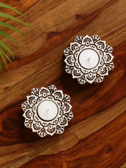 ExclusiveLane - Lustrous Flower Hand-Carved Blocks Tea-Light Holders In Sheesham Wood (Set of 2)