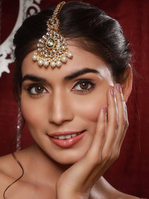 Aatmana Gold-Plated Kundan Pearl Studded Maangtikka