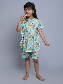 Little Clothings - Girls Green Cotton Floral Printed Kaftan Top with Shorts (Set of 2)