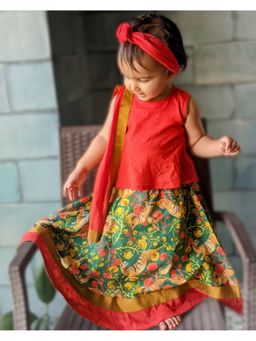 Tura Turi - Malmal Lehenga with Choli and Dupatta Baagh (Set of 3)