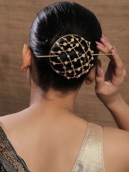 Viana Jewels - Decorative Gold-Toned Hair Bun With Pearl Flowers