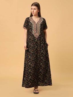 SANAA - Women Black Floral Nighty