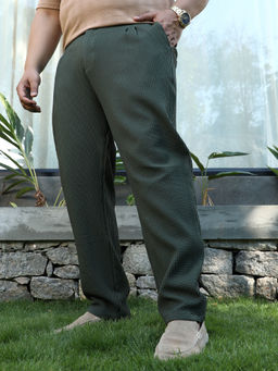 Instafab Plus - Green Textured Regular Fit Trouser