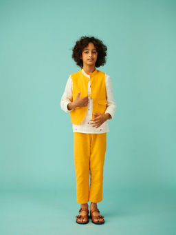Somersault - White Soorajmukhi Boys Kurta with Pant & Reversible Nehru Jacket (Set of 3)