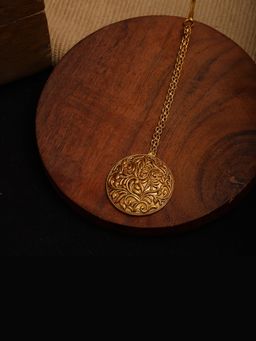 Ruby Raang Studio - Ruby Raang Golden Maang Tikka