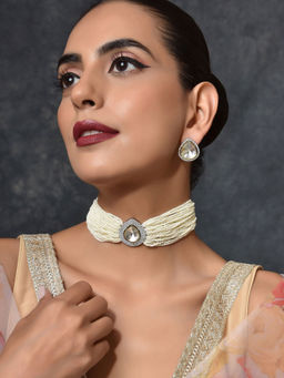 SWABHIMANN - Ludra Polki White Choker with Earrings