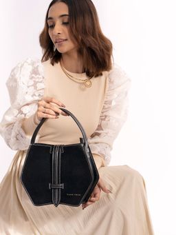 TANN TRIM - Classic Structured Handbag Black
