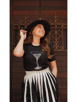 Weaving Cult - Martini Hand painted T-shirt - Black