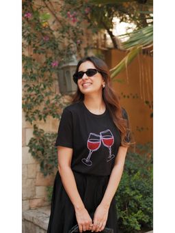 Weaving Cult - Black Embroidered T-shirt