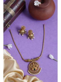 KATTAM - Women Green Stones Jewellery Set