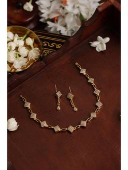 KATTAM - Women White Stones Jewellery Set