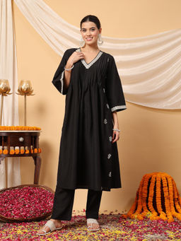 Zelena - Women Black Polyester Maternity Feeding Kurta with Pant (Set of 2)