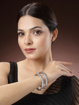 NVR - Women Set of 2 Silver-Toned German Floral Oxidised Kada Bangle