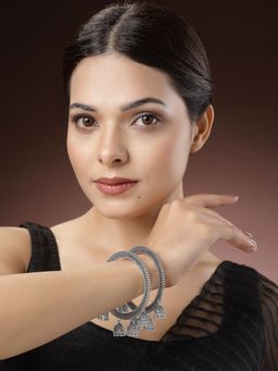 NVR - Women Set of 2 Silver-Toned German Oxidised Bangle