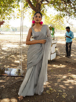 Huts and Looms - Women Grey Cotton Silk Solid Saree