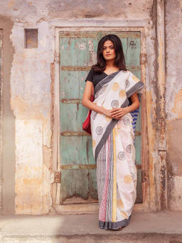 Moora - Women Multi-Color Cotton Printed Saree with Unstitched Blouse