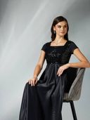 Black color option, Currently selected