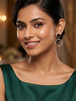 Niscka - Chic Black And Gold Polish Fancy Drop Earrings