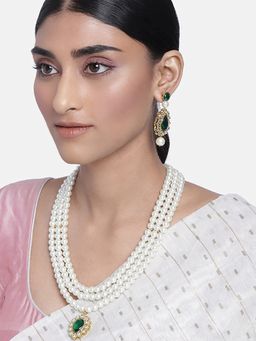 Peora - Gold Plated Traditional Green Kundan Pearl Jewellery Set