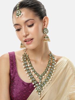 Peora - Silver Plated Crystal Studded Jewellery Set