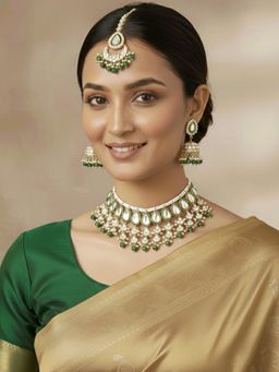 Peora - Gold Plated Kundan Beads Studded Jewellery Set