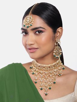 Peora - Traditional Green Kundan Jewellery Set