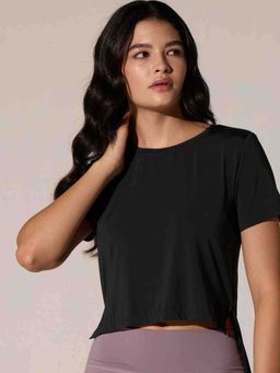 Cava Athleisure - Black Lay-Low Tee