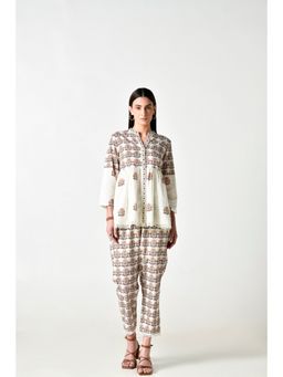 STIL-O-STITCH - White Top and Pant