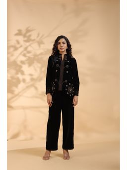 STIL-O-STITCH - Black Embroidered Mandarin Neck Top with Pant