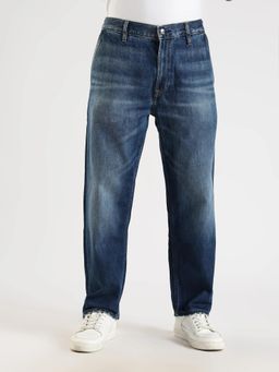 Calvin Klein - Heavy-Wash Straight Fit Mid Rise Jeans