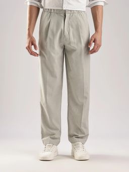 Calvin Klein - Relaxed Fit Solid Mid Rise Trouser