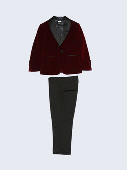 One Friday - Maroon 3 Piece Solid Suit