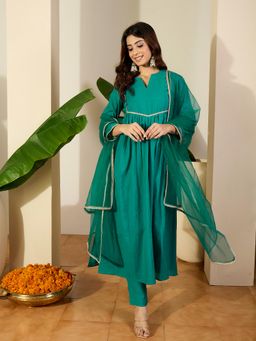 INDDUS - Women Solid Pleated A-Line Gota Detailed Kurta Pant with Dupatta