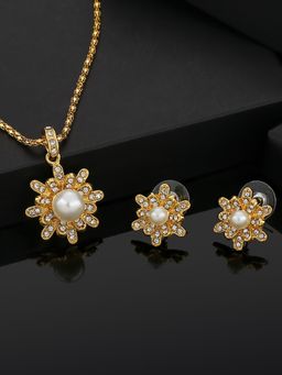Estele - Gold Plated Sparkling Necklace Set with Crystals for Women