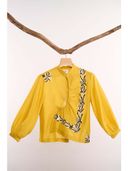 Yellow color option, Currently selected