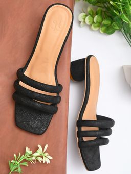Hydes N Hues - Black Solid/plain Sandals For Women
