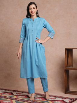 FASHOR - Women Solid Cotton Straight Fit Blue Kurta with Pant (Set of 2)